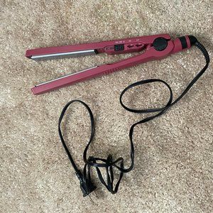 Conair Straightener- Working